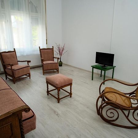 Apartamento Szorcsik Ház 1913 Senta Exterior foto