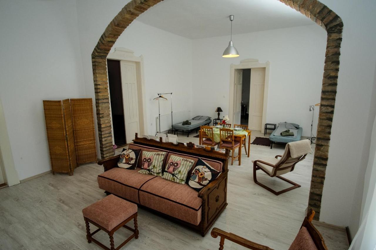 Apartamento Szorcsik Ház 1913 Senta Exterior foto