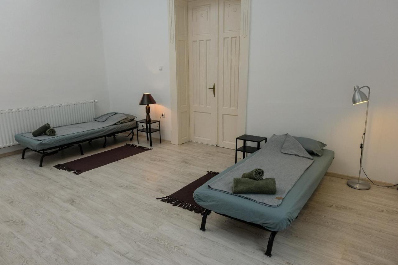 Apartamento Szorcsik Ház 1913 Senta Exterior foto